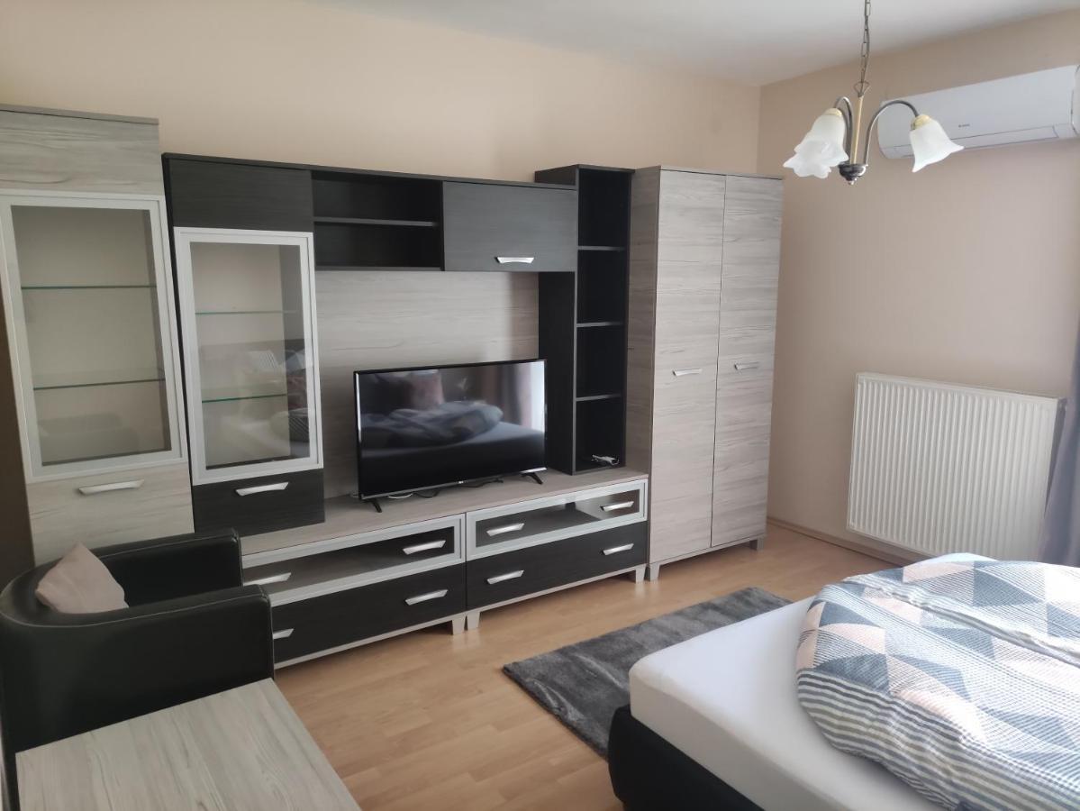Zsanett Appartement Хевиз Экстерьер фото