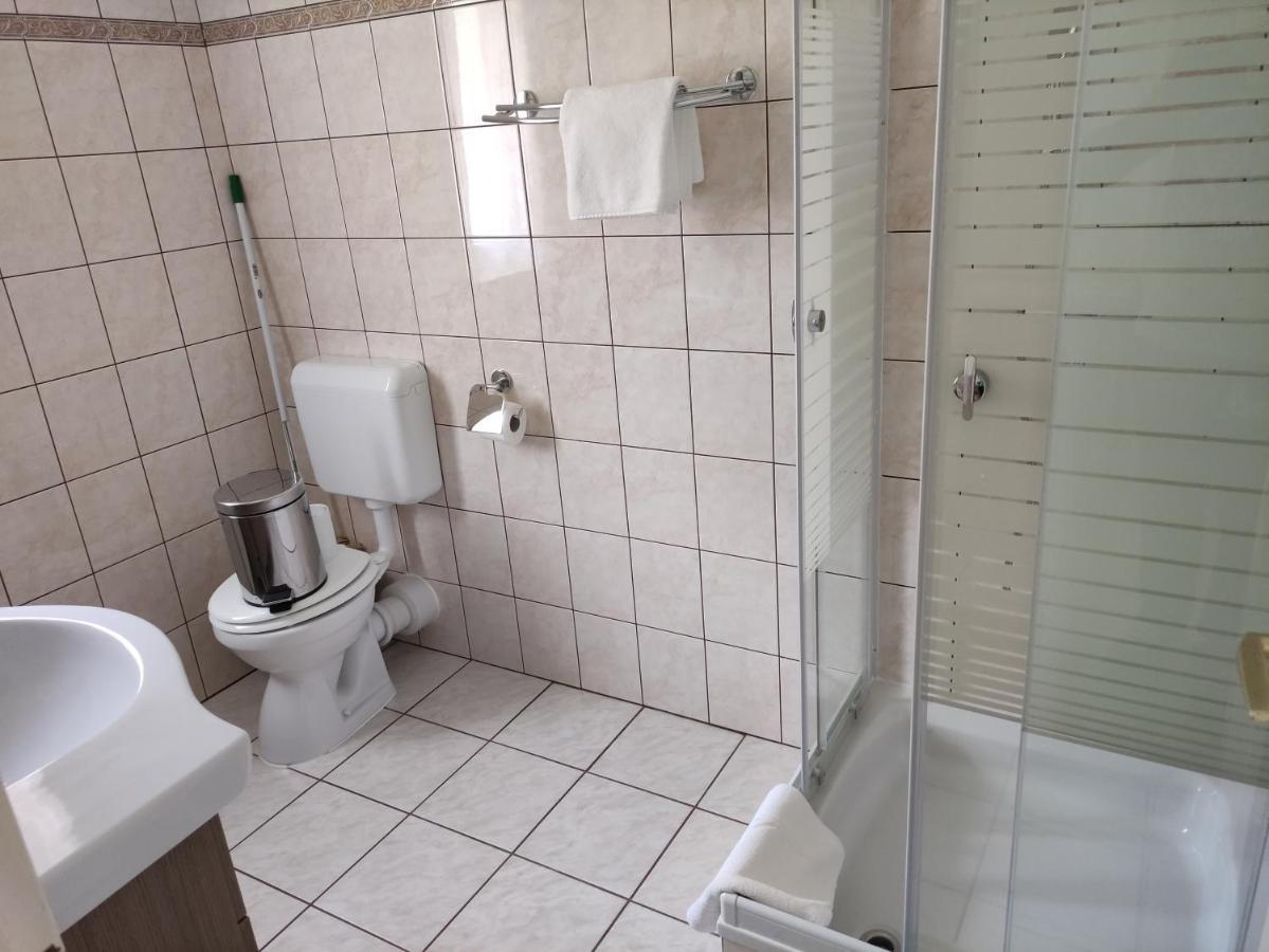 Zsanett Appartement Хевиз Экстерьер фото