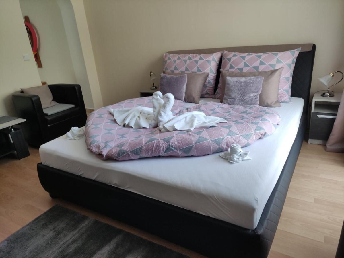 Zsanett Appartement Хевиз Экстерьер фото